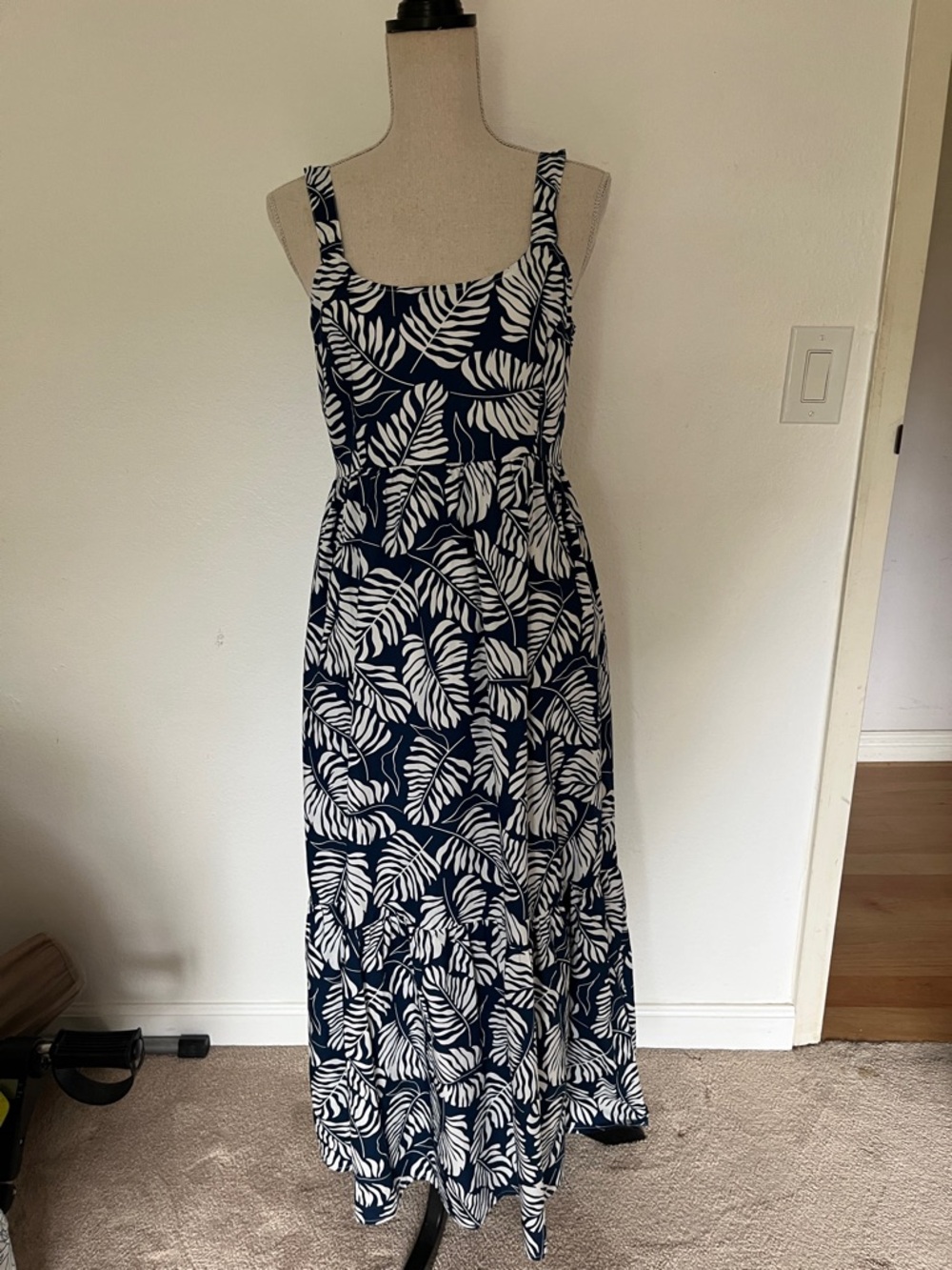 Navy & White Leaf Print Sundress Medium